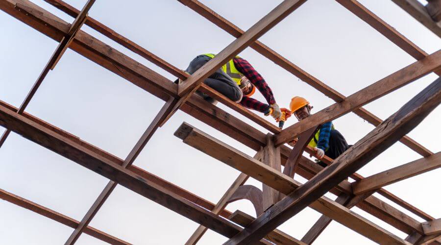 Expert Emergency Roof Repairs services in East Sparta, OH